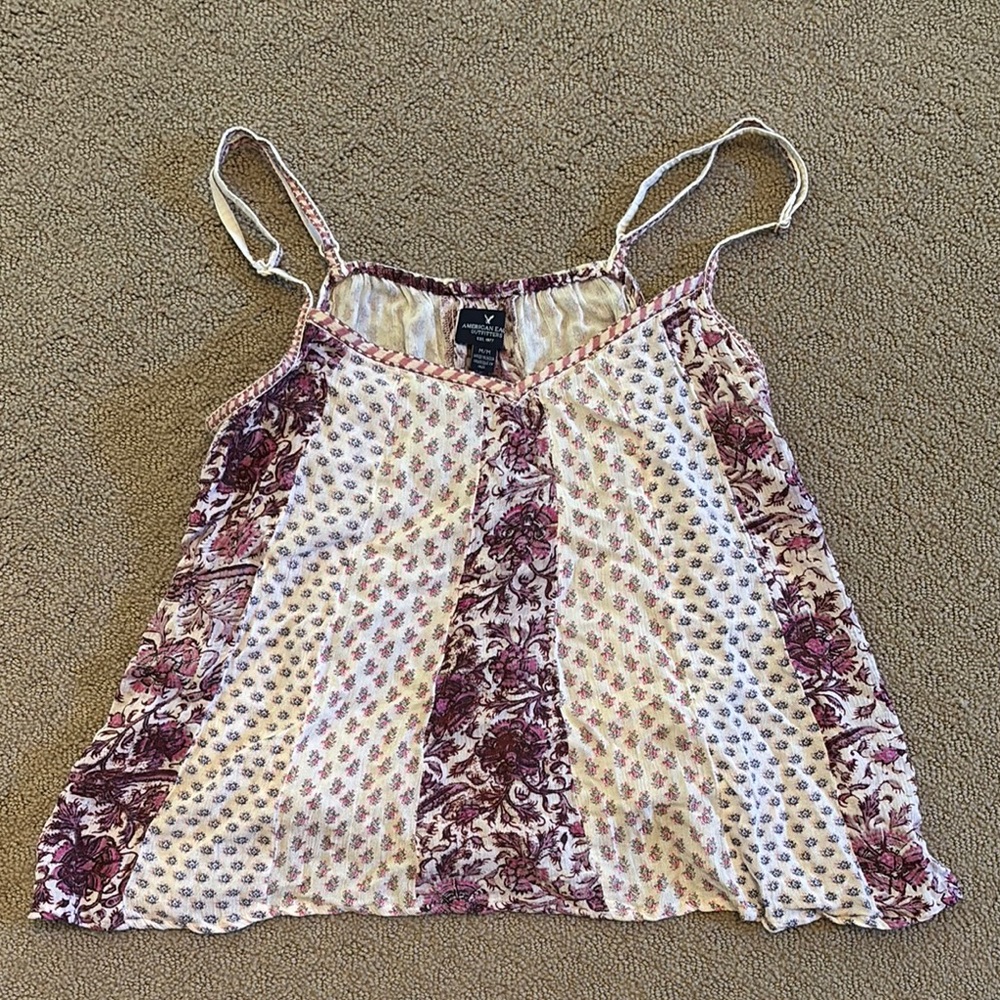 American Eagle Outfitters Cream Sleeveless Camisole with Spaghetti Straps